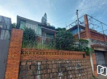 Casa · 180m² · 3 Quartos · 2 Vagas · Casa de 3 dormitórios 180m², no bairro gloria