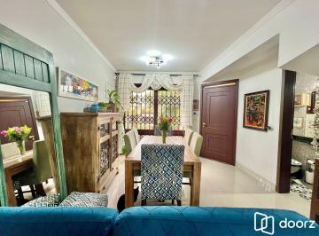 Casa · 163m² · 3 Quartos · 2 Vagas · Casa à Venda em Sarandi - 3 Dormitórios, 1 Suíte, 2 vagas