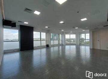 Comercial · 84m² · 1 Quarto · 2 Vagas · Sala comercial no Cristal Tower. Bairro Cristal. Barra Shopping Sul.