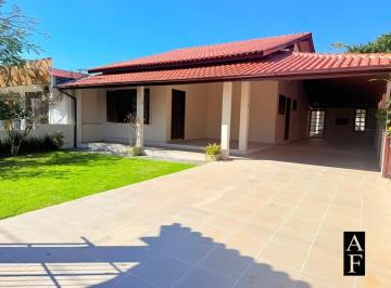 Casa · 190m² · 2 Quartos · 2 Vagas · Casa à Venda Praia do Rosa