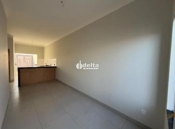 Casa · 125m² · 2 Quartos · 1 Vaga · Casa com 2 quartos sendo 1 suíte disponível para venda no bairro Laranjeiras em Uberlândia-MG.