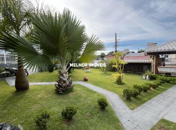 Casa · 401m² · 6 Quartos · 7 Vagas · Exclusividade terreno com 03 Sobrados Geminados à Venda – Praia dos Amores, Balneário Camboriú