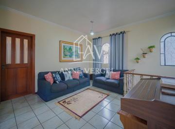 Casa · 331m² · 3 Quartos · 2 Vagas · Sobrado com 3 quartos e 1 suíte à venda no Ayrosa em Osasco com 331m² de área construída e 2 vagas d