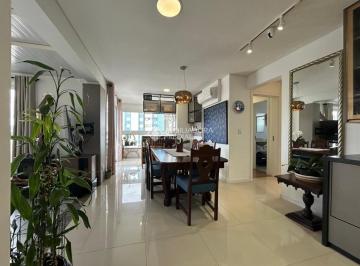 Apartamento · 141m² · 2 Quartos · 2 Vagas · Cobertura horizontal com 2 dormitórios, 1 suíte, banheiro social, amplo living com cozinha e área go