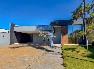 Casa · 470m² · 4 Quartos · 5 Vagas · RUA 10 - VICENTE PIRES | 470M² | 4 SUÍTES | 1.054M² DE TERRENO | PISCINA AQUECIDA | ENERGIA FOTOVOLT