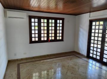 Casa · 230m² · 3 Quartos · 2 Vagas · Casa térrea no Condomínio São Paulo II: conforto e praticidade para sua família!!