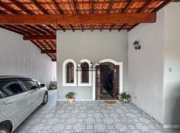 Casa · 250m² · 3 Quartos · 3 Vagas · Casa com 3 Quartos, Área Gourmet e Piscina no Jardim Amélia - Jacareí | Venda