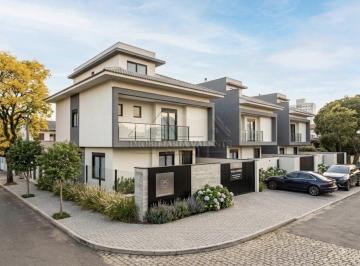 Casa · 130m² · 3 Quartos · 3 Vagas · Sobrado à venda no Xaxim – 3 quartos, suíte, terra