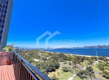 Apartamento · 84m² · 2 Quartos · 1 Vaga · Apartamento de dois quartos com vaga na quadra da praia do Flamengo