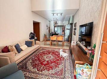 Casa · 200m² · 3 Quartos · 2 Vagas · CASA TÉRREA À VENDA- JARDIM CASTELO BRANCO