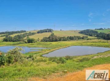 sitio-a-venda-em-braganca-paulista-area-rural-de-b-610801642369ed86b272cebeb3fc1cfa9077.jpeg · Sítio à venda em Bragança Paulista, Área Rural de Bragança Paulista, com 2 quartos, 2000m²