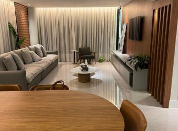 Apartamento de 4 quartos, Brasília · OPORTUNIDADE: Lindo apartamento 04 suítes, reformado, na melhor região de Brasília
