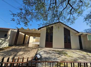 Casa · 90m² · 2 Quartos · 4 Vagas · LOCAÇÃO | Casa, com 2 dormitórios em Parque Industrial, Maringá