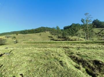amat010-1 · Área rural de 8 hectares em Águas Mornas com escritura, riacho e ótimo acesso