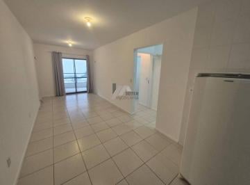 Apartamento · 70m² · 2 Quartos · 1 Vaga · Apartamento Semi Mobiliado de 2 Dormitorios com Suite no Itacorubi