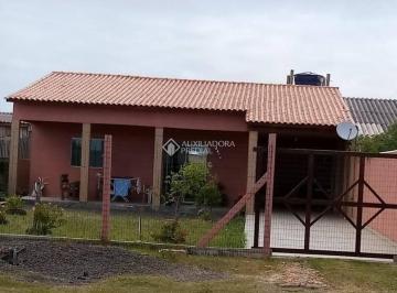 Casa · 70m² · 2 Quartos · 4 Vagas · casa com 2 dormitórios