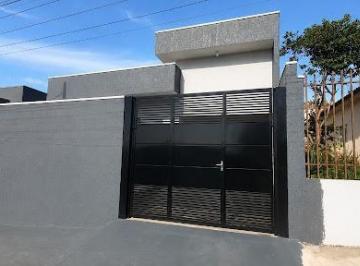 Casa · 80m² · 3 Quartos · Casa com 3 dormitórios para alugar, 80 m² por R$ 2.350,00/mês - Vila Esperança - Maringá/PR