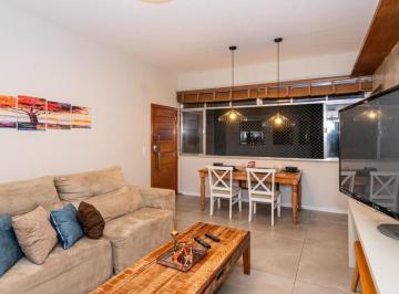 Apartamento · 3 Quartos · Apartamento aconchegante e reformado, mobiliado e equipado - Oportunidade!