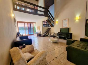 Casa · 450m² · 4 Quartos · 2 Vagas · Casa de Condomínio mobiliada e equipada com Lazer Total e Segurança