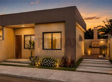 Casa · 50m² · 2 Quartos · 1 Vaga · À venda casa a 100 m do mar, 2 quartos, excelente localização, Rasa, Búzios, RJ