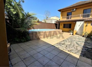 Casa · 373m² · 3 Quartos · 8 Vagas · Sobrado com piscina e edícula, 373m² de área construída