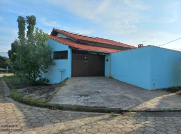 Foto 01 · Casa 3 dormitórios e piscina, disponível para locação em Peruíbe.