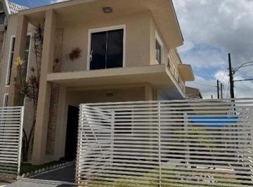 Casa · 280m² · 4 Quartos · 2 Vagas · Sobrado aluguel dentro de condomínio bairro Santa Terezinha