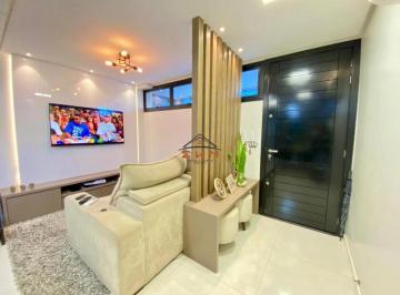 Casa · 87m² · 2 Quartos · Sobrado com 2 Dormitórios e Sacada em Farroupilha São José