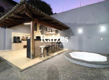 Casa · 180m² · 3 Quartos · 2 Vagas · LOCAÇÃO MOBILIADA Casa de 3 Quartos sendo 1 Suíte no Cidade Jardim com Área de Lazer com Ofurô, Chur