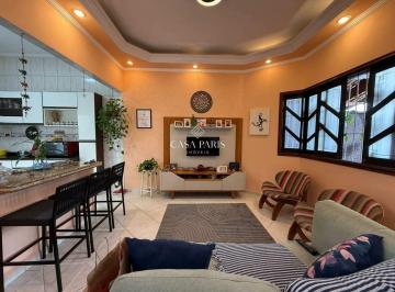 Casa · 88m² · 2 Quartos · 2 Vagas · Casa à venda com 2 quartos (1 suíte) no Maracanã, Praia Grande