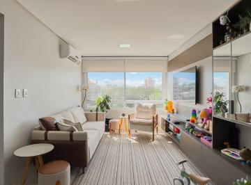 Apartamento · 73m² · 2 Quartos · 2 Vagas · Apartamento reformado com churrasqueira e 2 vagas