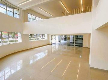 Comercial · 188m² · 1 Vaga · Loja à venda no Marapé em Santos.