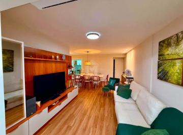 Apartamento · 120m² · 3 Quartos · 2 Vagas · Apartamento 3 Quartos Reformado, Porteira Fechada, 120m² a 2 Quadras da Praia em Jardim da Penha