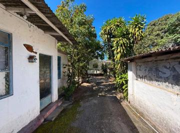 dde2543043762e13ba5aef68eafde24df1ea7d24 · Casa ampla com terreno de 952m² e edículas independentes