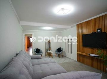 Casa · 196m² · 3 Quartos · 4 Vagas · Sobrado residencial à venda na Vila Floresta - Santo André