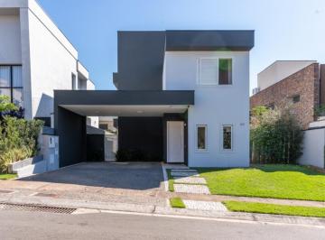 a3bb8f1a-5d1c-4be0-8045-1953ededc45c · Casa no condomínio Parque dos Alecrins para venda com 3 quartos, sendo 3 suítes, 253m²