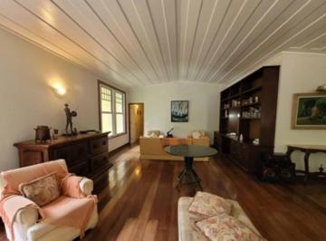 3a61e067-af83-408c-84d4-1180633336cd · Casa para venda em Posse com 5 quartos, sendo 3 suítes, 256m²