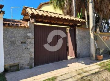 8c32fc7abd470537bcf80871179f09a6f6c3e5e8 · Casa com 2 dormitórios à venda, 94 m² por R$ 380.000,00 - Itaipu - Niterói/RJ