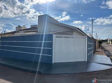 742c5b648416f15875bd7692fe920e0c668d5148 · Casa com 2 dormitórios para alugar, 65 m² por R$ 1.650,00 - Residencial Monjolo - Patos de Minas/MG