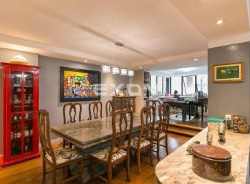 Apartamento · 240m² · 3 Quartos · 2 Vagas · Apartamento no Batel com 3 Suítes