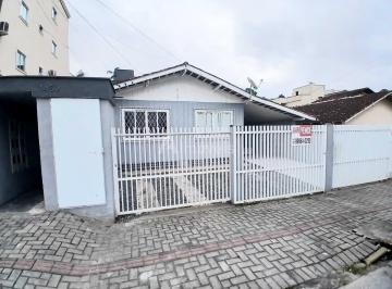 Casa · 230m² · 5 Quartos · 5 Vagas · CASA AVERBADA Oportunidade de Investimento em locação, Casa com 5 alugueis, com ótima renda mensal n
