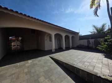 edec6ca7ef1ece5ec5c7e987ab82045e2dff4db8 · Casa com 3 dormitórios à 400m do mar á venda - Jardim Icaraiba - Peruíbe/SP