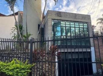 Comercial · 217m² · 3 Vagas · Prédio Comercial à Venda - Excelente Localização.