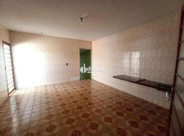 Comercial · 400m² · 3 Quartos · 2 Vagas · Casa residencial com 3 quartos disponível para venda no bairro Brasil em Uberlândia-MG