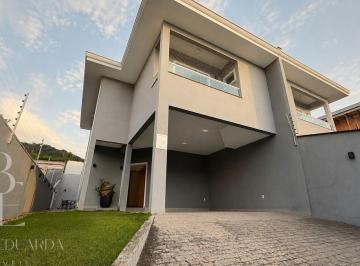 Casa · 172m² · 3 Quartos · 3 Vagas · Casa à venda no bairro Saguaçu - Joinville/SC