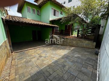 Casa · 341m² · 4 Quartos · 4 Vagas · Casa Padrão bairro Alvaro Camargos Belo horizonte