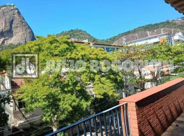 Casa · 267m² · 3 Quartos · 2 Vagas · Casa de rua : Triplex / Residencial / Urca