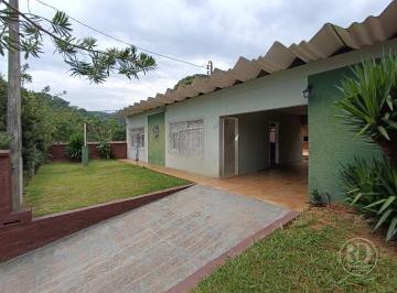 Casa · 97m² · 3 Quartos · 2 Vagas · Casa Semi-Mobiliada com Piscina para Locação no Bairro Garcia – Blumenau
