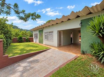 Casa · 97m² · 3 Quartos · 2 Vagas · Aluga-se Casa com 3 Dormitórios e Piscina Próxima ao Exército – Garcia, Blumenau