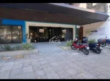 Comercial · 179m² · Ponto Comercial à Locação em Santa Lúcia, Vitória | 179m²